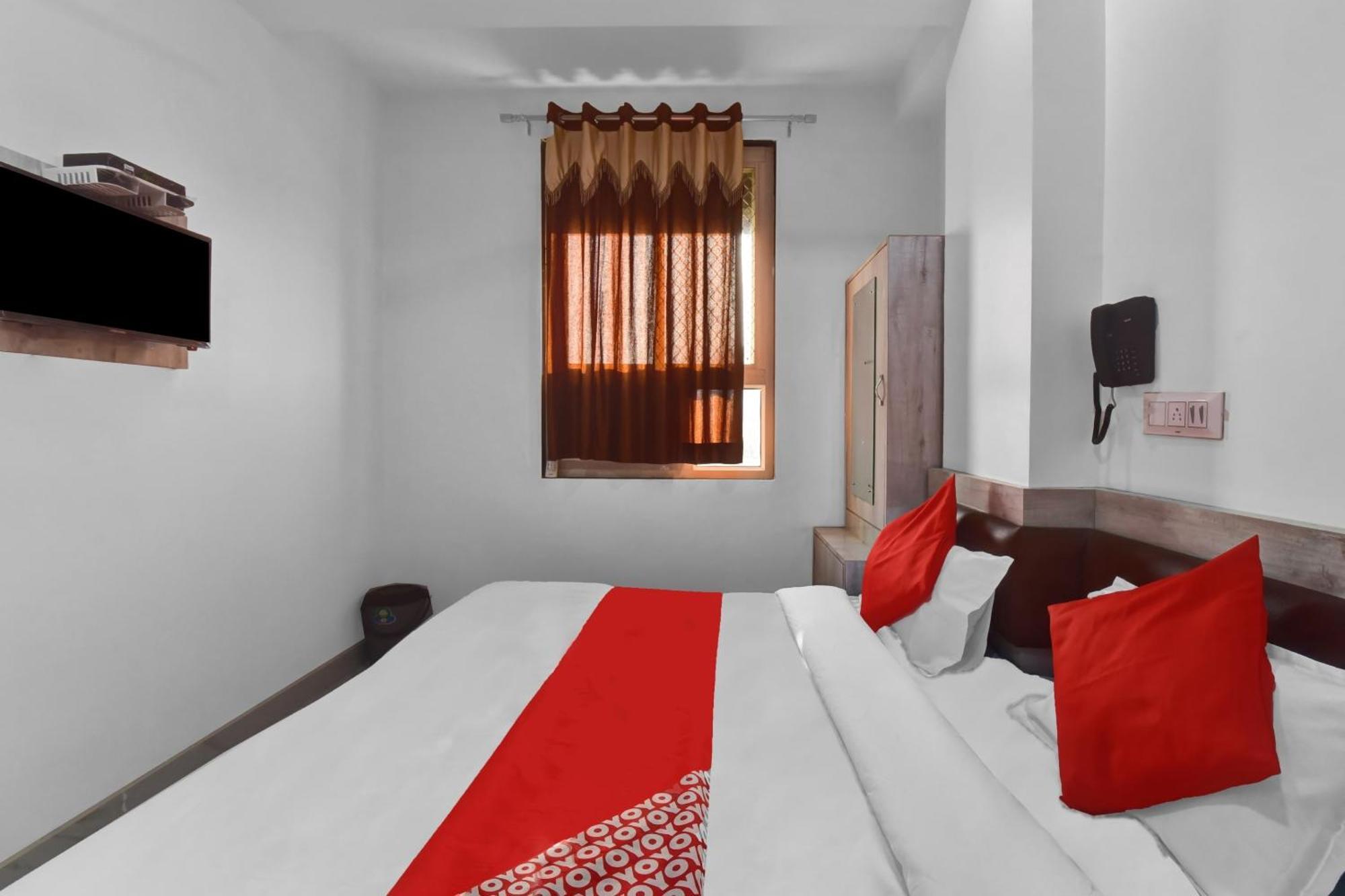 Hotel O Grand L M 阿杰梅尔 外观 照片